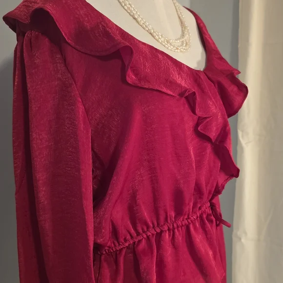Women's Red Ruffled Top Size Large NWT - Picture 4 of 10